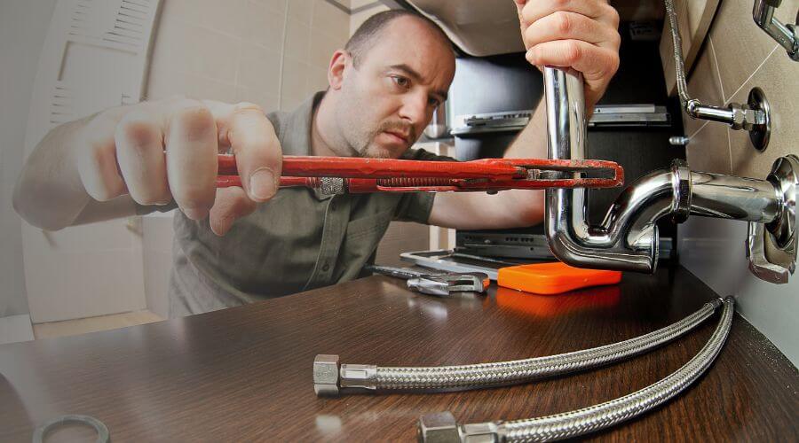 Expert burst pipe repair services in Hannaford, ND